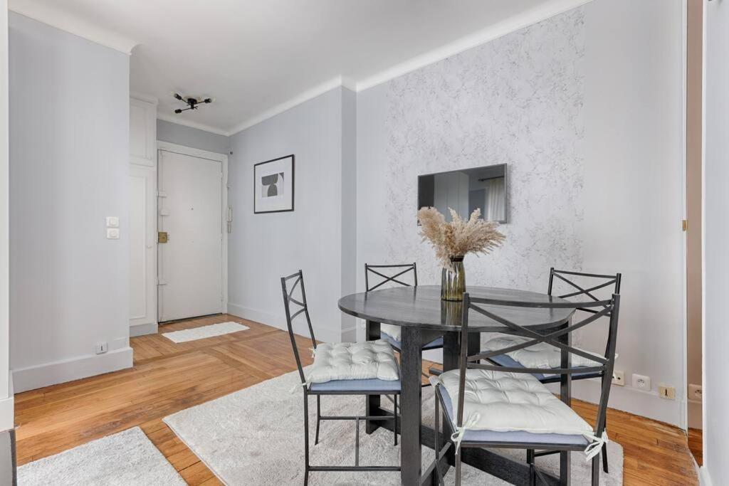 Matignon Saint-Honore : Magnifique Appartement 1Br Париж Екстер'єр фото