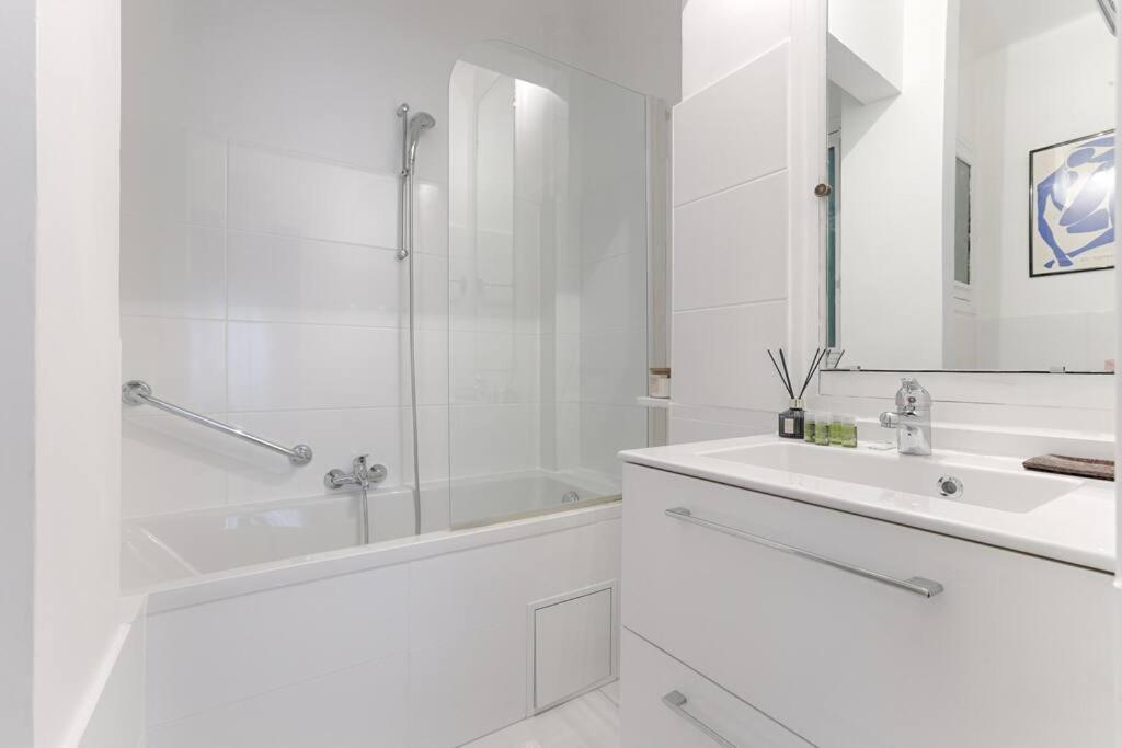 Matignon Saint-Honore : Magnifique Appartement 1Br Париж Екстер'єр фото