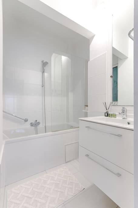 Matignon Saint-Honore : Magnifique Appartement 1Br Париж Екстер'єр фото