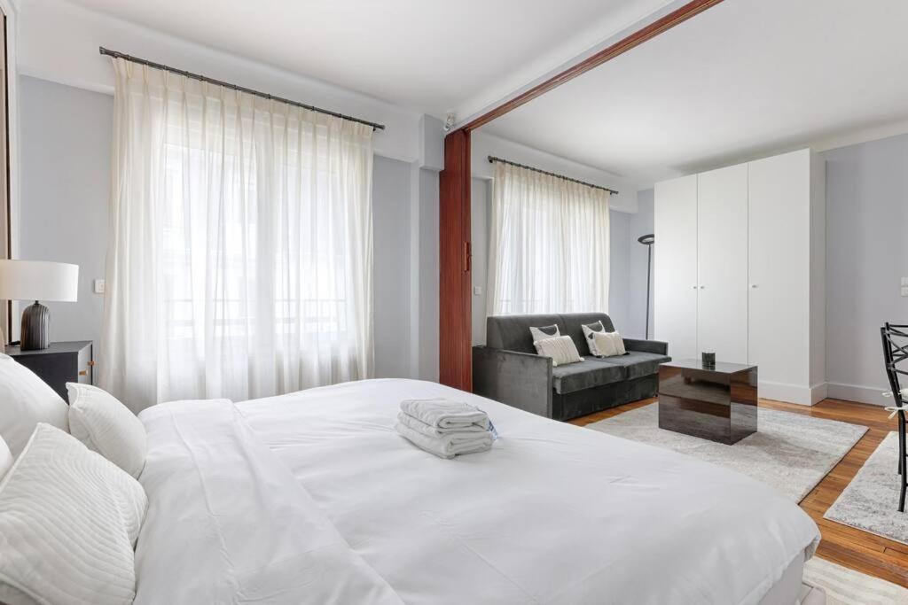 Matignon Saint-Honore : Magnifique Appartement 1Br Париж Екстер'єр фото